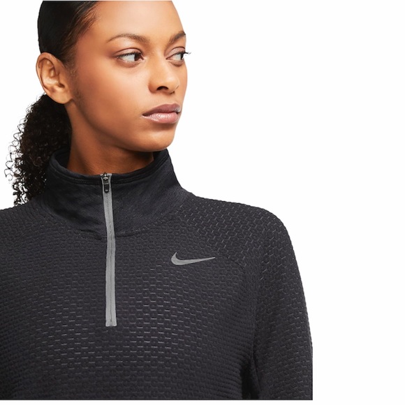 NIKE Black Sphere Thermal Pullover - Picture 3 of 13